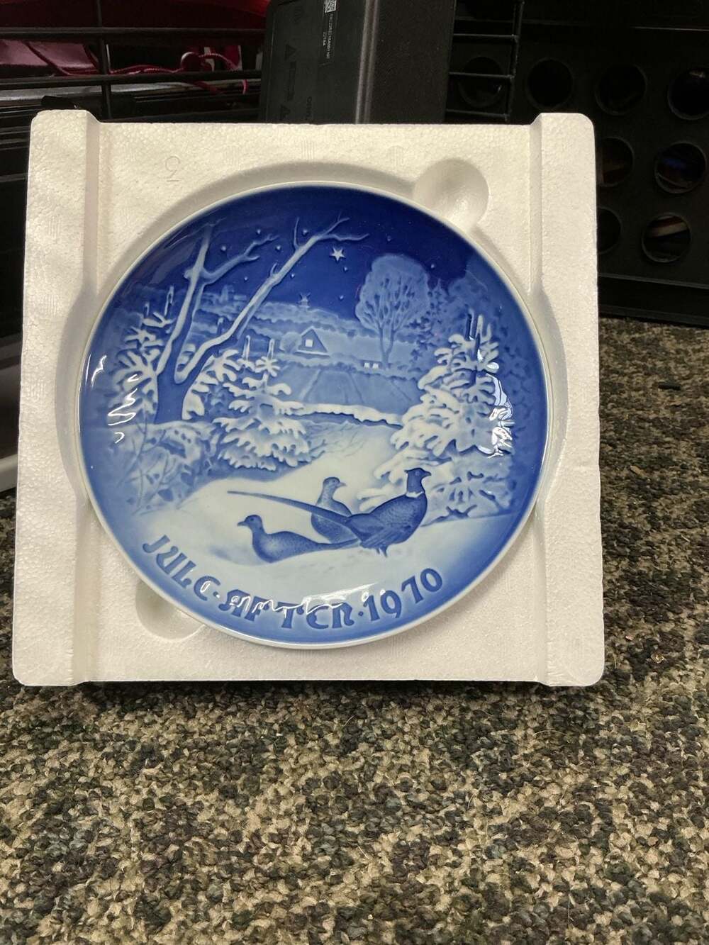 Bing & Grøndahl 1970 Christmas Plate, Pheasants in the Snow at Christmas